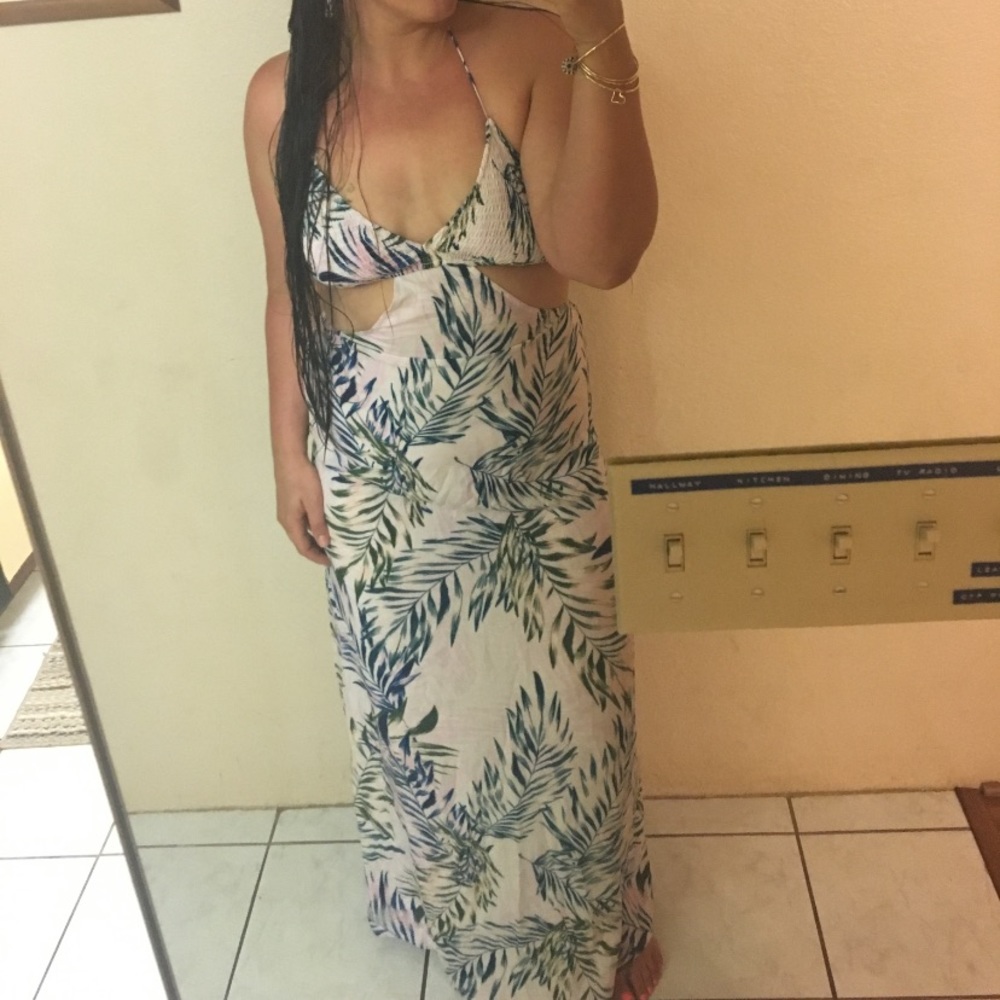 Tropical print maxi dress. Size large